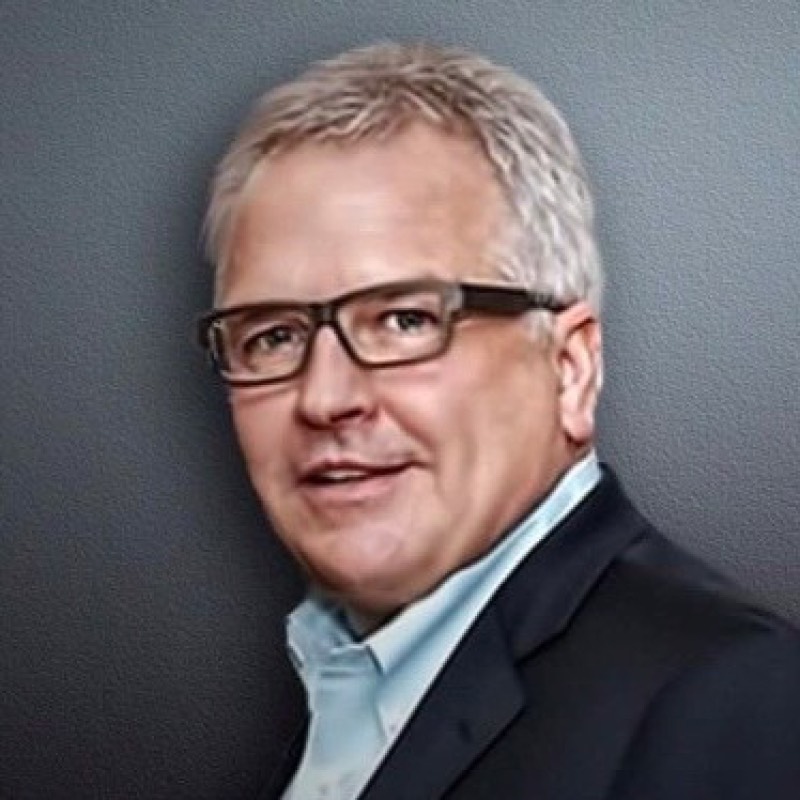 photo of Tim Sabean